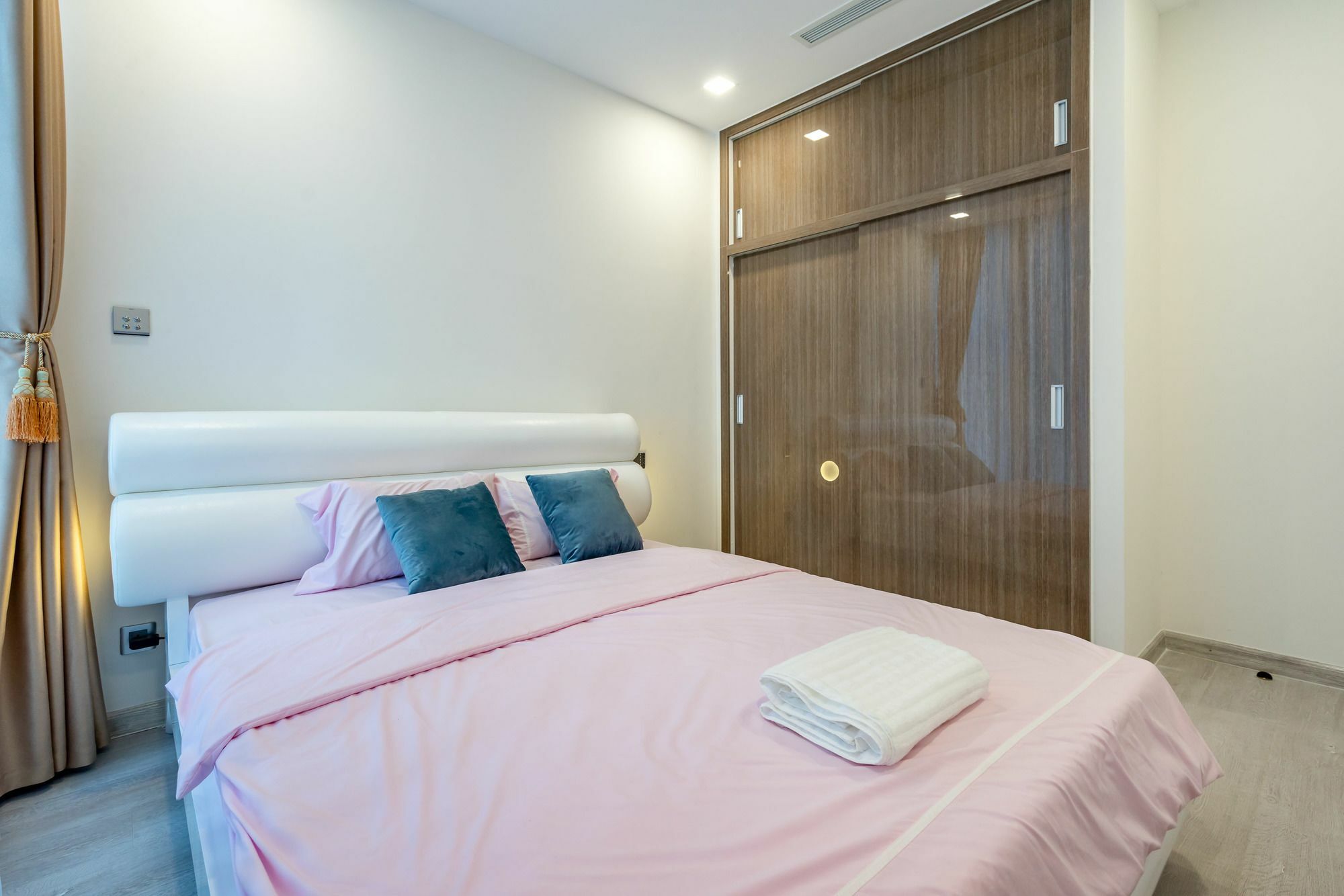 Urban House Premium Lägenhet Ho Chi Minh-staden Exteriör bild
